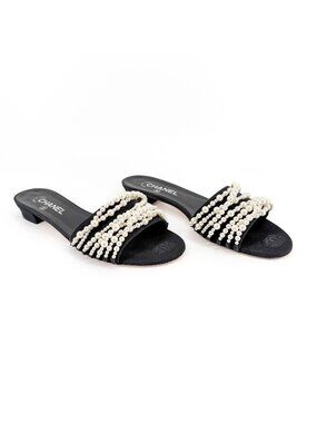 Chanel CC Pearl Strand Slide Sandals Flat Black Size 41 US 10-10.5 Women’s